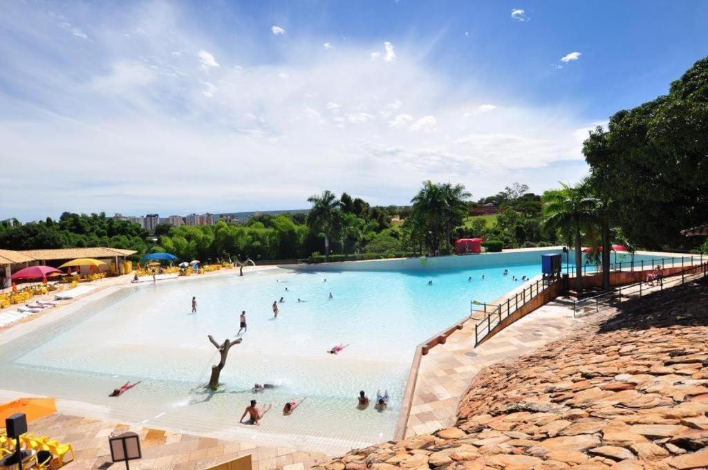 Piazza diRoma - cortesia Park diRoma, splash e Slide - com roupa de cama e banho Caldas Novas Exterior foto