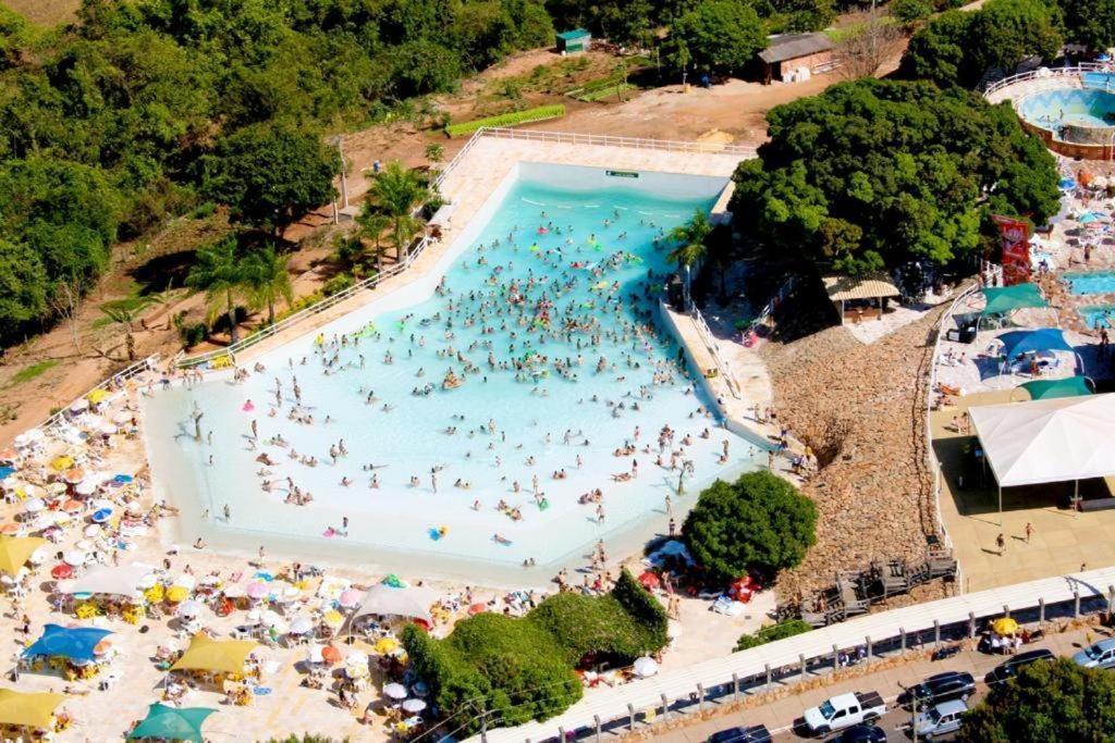Piazza diRoma - cortesia Park diRoma, splash e Slide - com roupa de cama e banho Caldas Novas Exterior foto