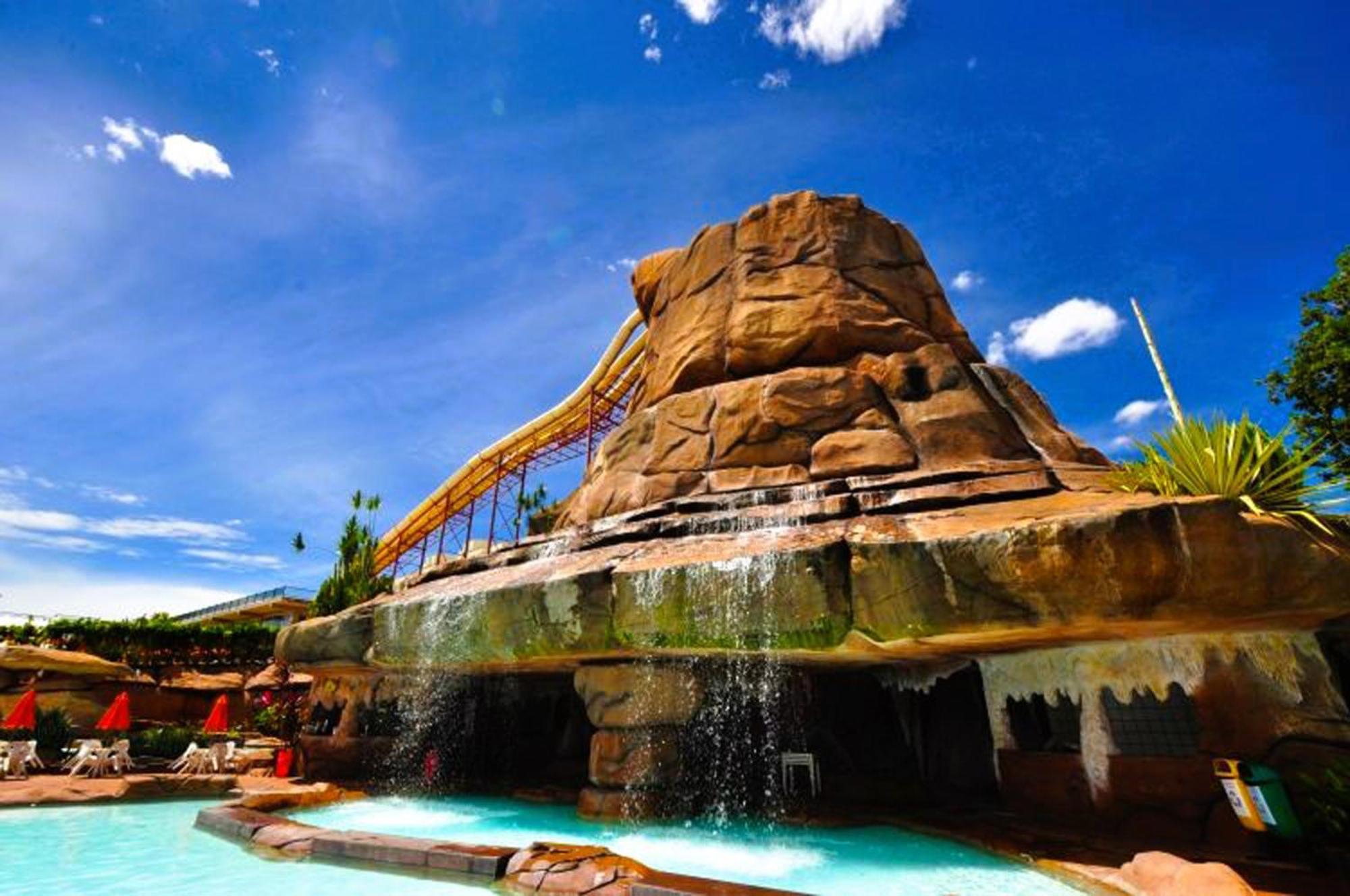 Piazza diRoma - cortesia Park diRoma, splash e Slide - com roupa de cama e banho Caldas Novas Exterior foto