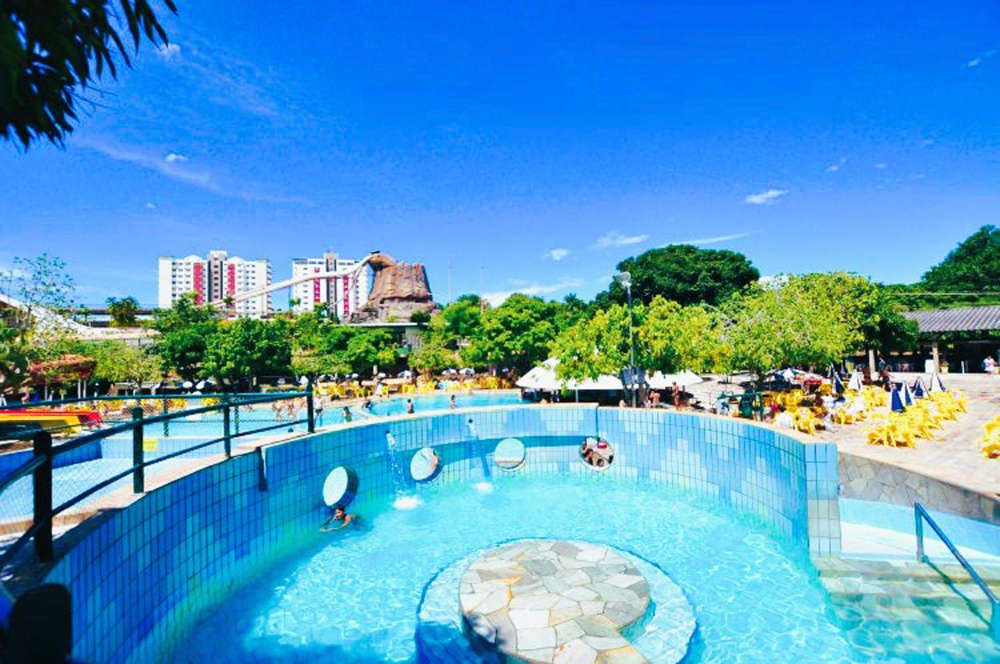 Piazza diRoma - cortesia Park diRoma, splash e Slide - com roupa de cama e banho Caldas Novas Exterior foto